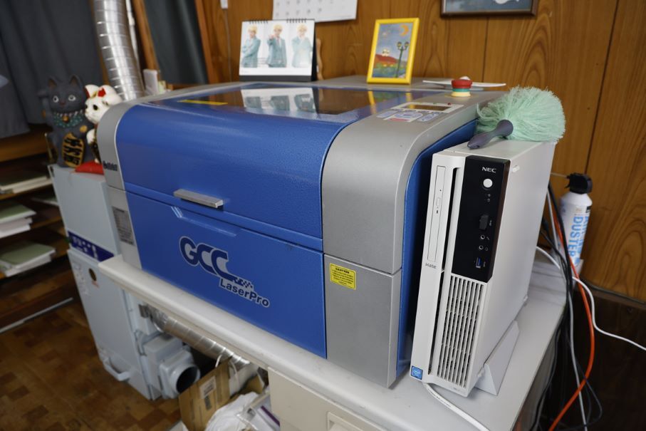 レーザー加工機_40A0210 (JPG 69.1KB)