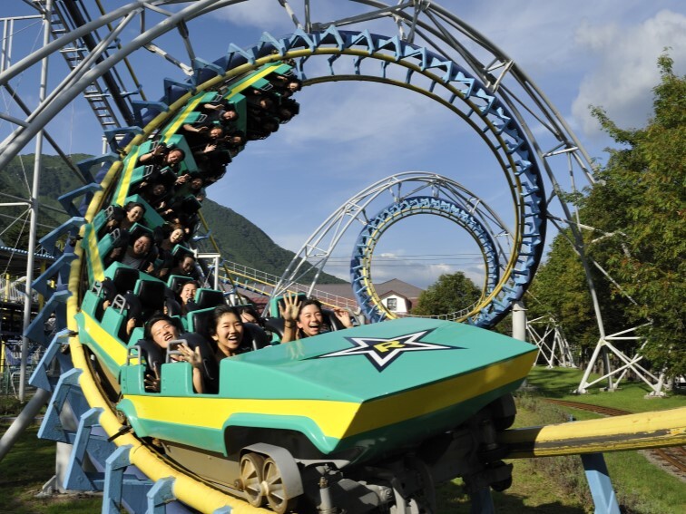 ルスツ_遊園地.JPG