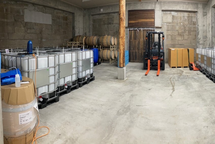 LOWBROW CRAFT Local Independent Winery(ロウブロウ・クラフト LOWBROW CRAFT Local Independent Winery(ロウブロウ・クラフト
